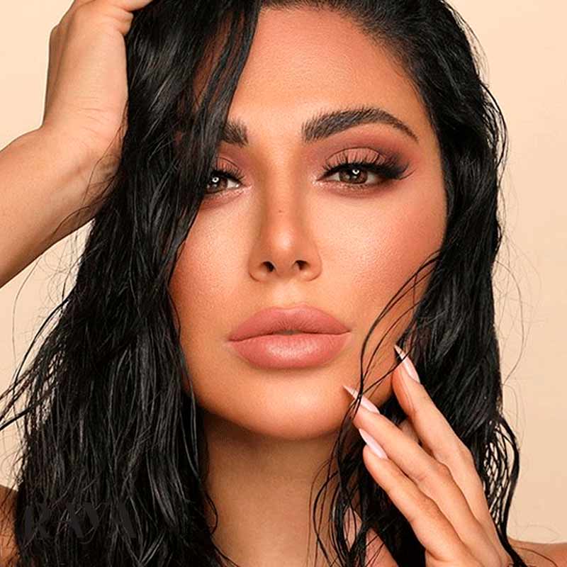 آشنایی با برند شگفت انگیز هدی بیوتی HudaBeauty